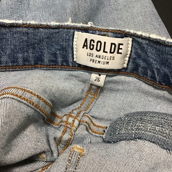 AGOLDE Sophie Crop Jeans with Chewed Hem and Waistband. - Picture 6 of 15
